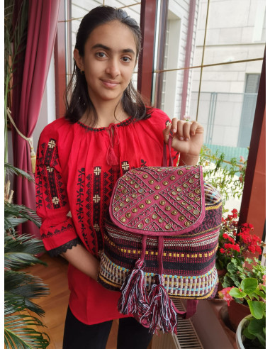 Rucsac din material textil cu broderie manuală,...