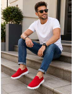 Pantofi casual barbati rosii elastici tip slip-on cu talpa alba flexibila si design impletit modern